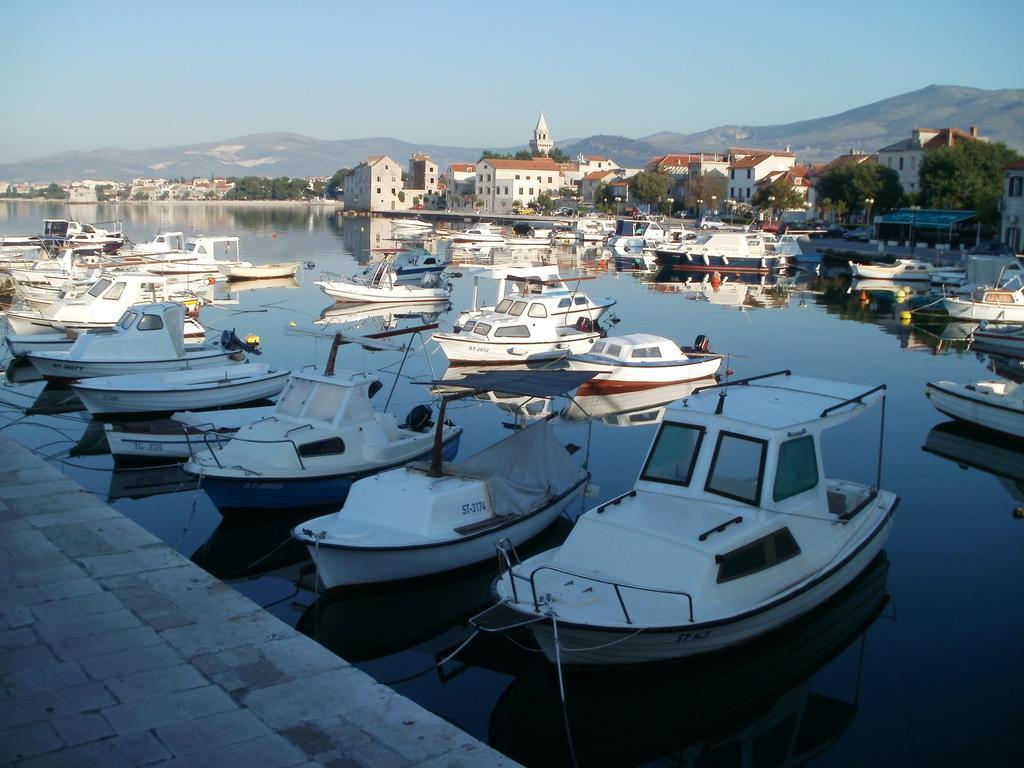 Grgin Apartments Kastela Exterior photo