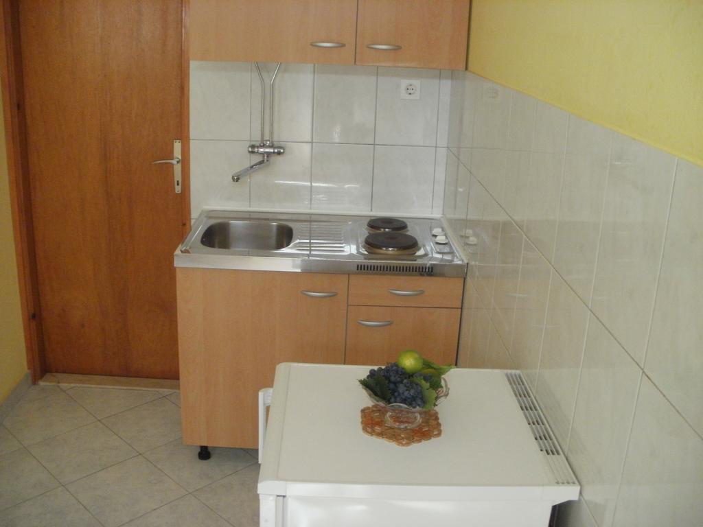 Grgin Apartments Kastela Room photo