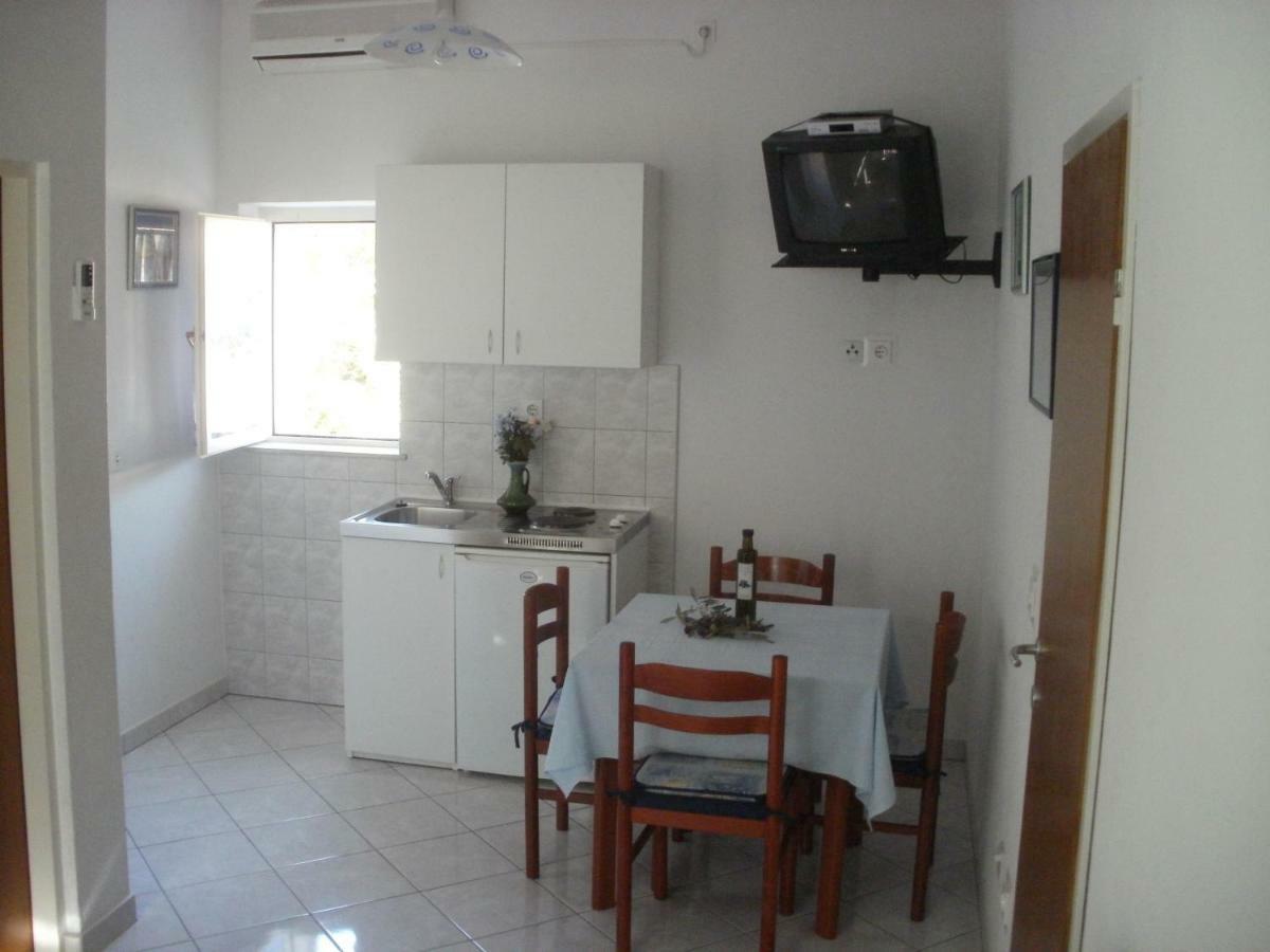 Grgin Apartments Kastela Room photo